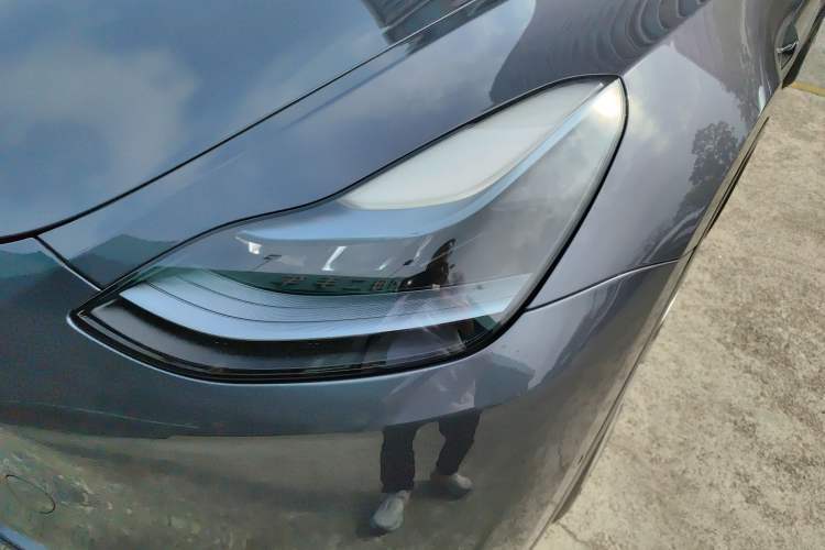 Used Tesla Model Y 2021 Long-Range All-Wheel-Drive Version Left Front Headlight