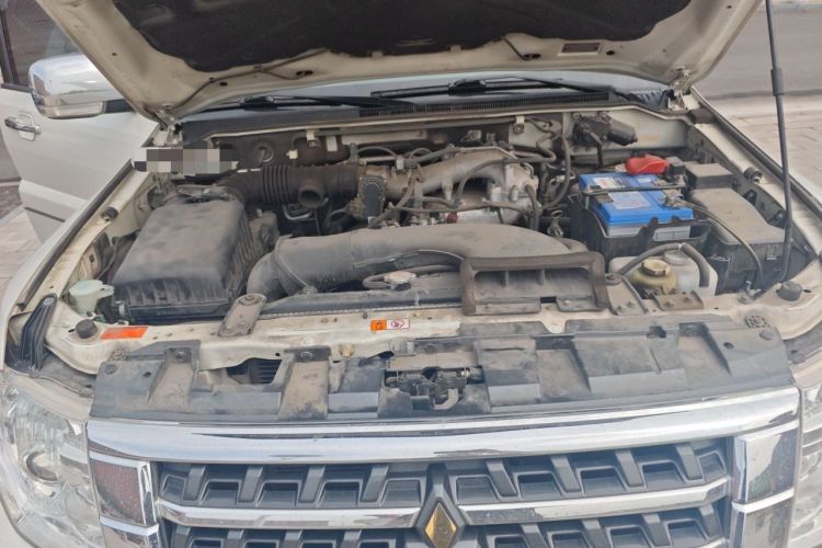 Used Mitsubishi Pajero 2016 3.0L Automatic Prestige Version China V Standard