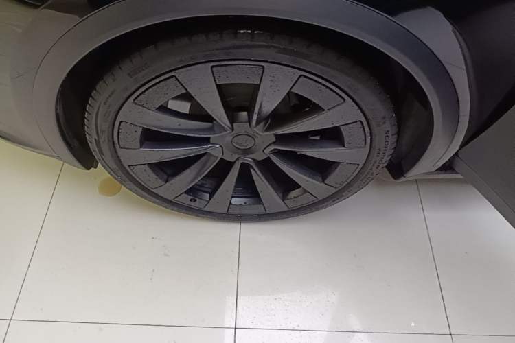 Used Tesla Model X 2023 Dual-Motor All-Wheel-Drive Version
