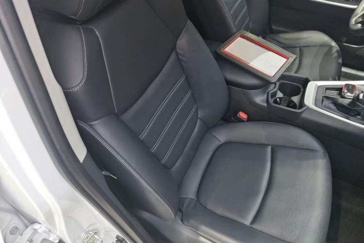 Used Toyota RAV4 2023 2.0L CVT Two-Wheel Drive Fashion Plus Edition
