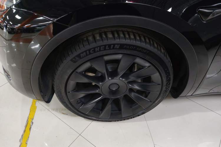Used Tesla Model Y 2022 Rear-Wheel-Drive Version
