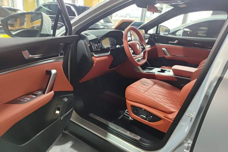 Used BYD Tang New Energy 2025 Model Smart Drive Version DM-i 175KM Prestige Version Driver Seat