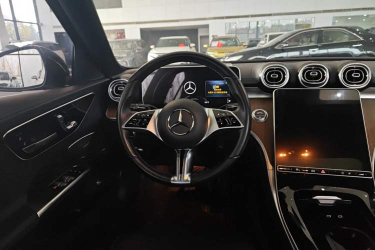 Used Mercedes-Benz C-Class 2022 Facelift C 260 L
