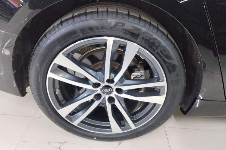 Used Audi A6L 2023 Updated 55 TFSI quattro Prestige Elegant Edition
