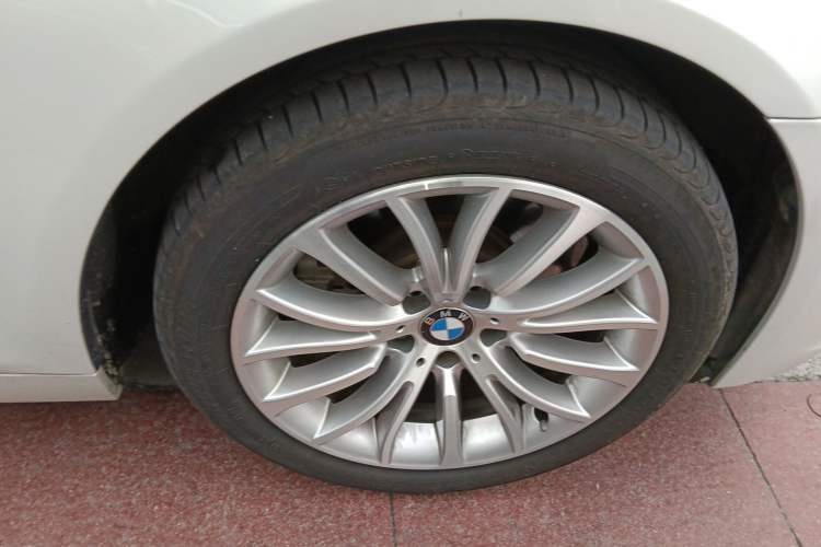 Used BMW 5 Series 2014 525Li Luxury Design Package