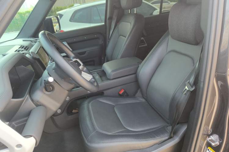 Used Land Rover Defender 2023 Facelift 110 3.0T P400 X-DYNAMIC HSE Left Front Seat