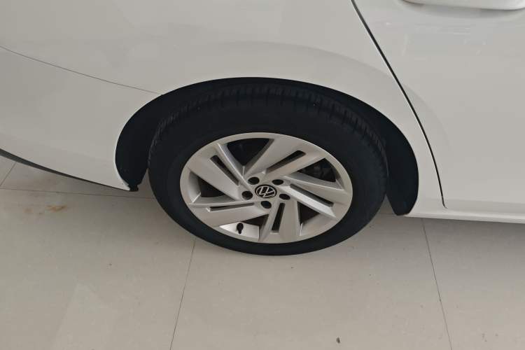 Used Volkswagen Lamando 2022 Lingdu L 280TSI DSG Spicy Edition Right Rear Wheel Hub