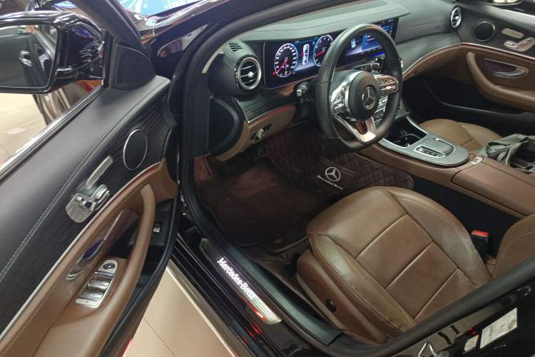 Used Mercedes-Benz E-Class 2019 Restyled E 300 L Sporty and Stylish Edition Driver Seat