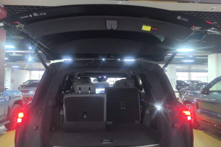 Used Denza N9 2025 Prestige Version