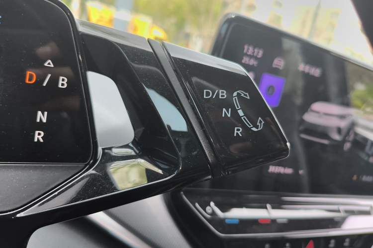 Used Volkswagen ID.4 CROZZ 2021 Long-Range Lite PRO Two-Wheel Drive Version Gear Lever