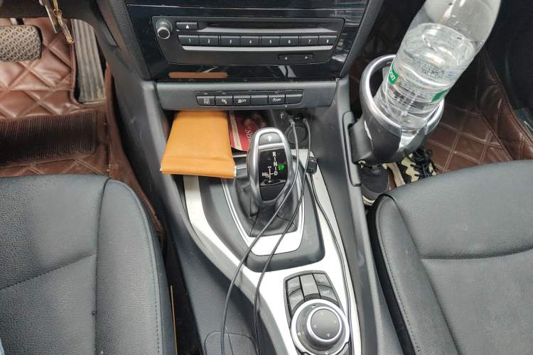 Used BMW X1 2014 sDrive18i Leading Model
