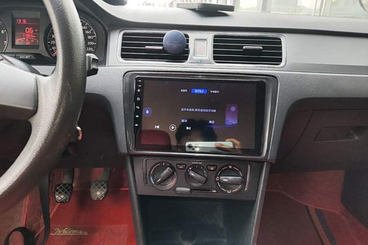 Used Volkswagen Santana 2015 1.4L Manual Fashion Edition Audio And AC Panel