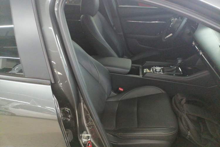 Used Mazda Mazda 3 Axela 2021 2.0L Automatic ZhiXuan Edition