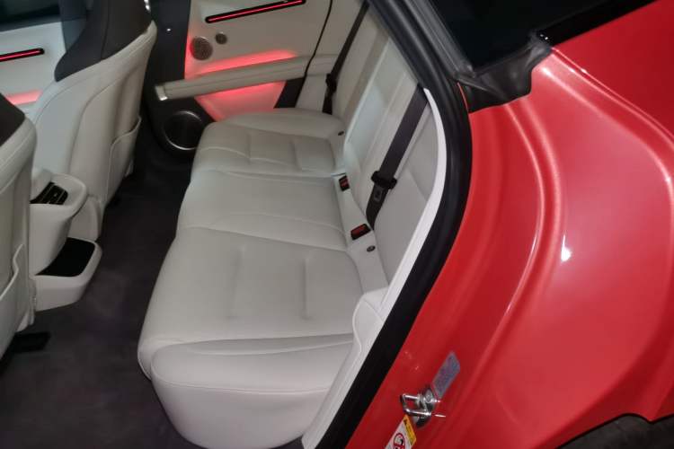 Used Avatr 06 2025 Pro Range-Extended Edition Left Rear Seat