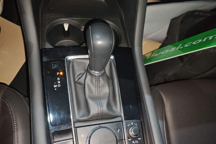 Used Mazda Mazda 3 Axela 2023 2.0L Automatic ZhiZhen Edition
