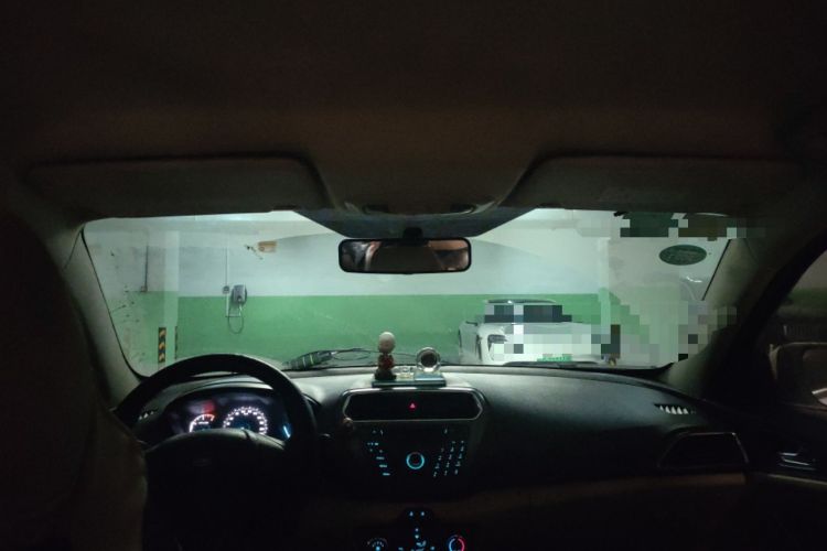 Used Ford Escort 2015 1.5L Manual Comfort Model
