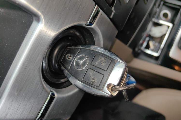 Used Mercedes-Benz GLK-Class 2011 GLK 300 4MATIC Fashion Model Vehicle Key