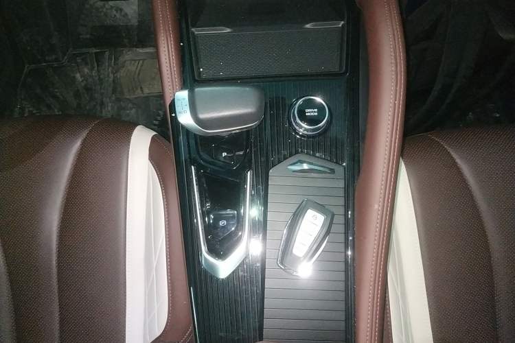 Used Geely Auto Monjaro L 2021 2.0TD DCT EVO Two-Wheel Drive Smart Luxury Version