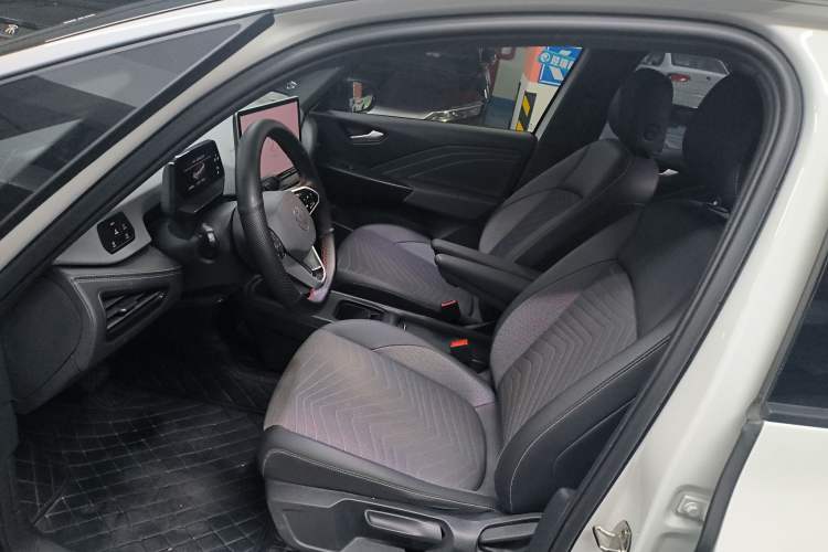 Used Volkswagen ID.3 2025 Smart Version Pure & Intelligent Enjoyment Edition