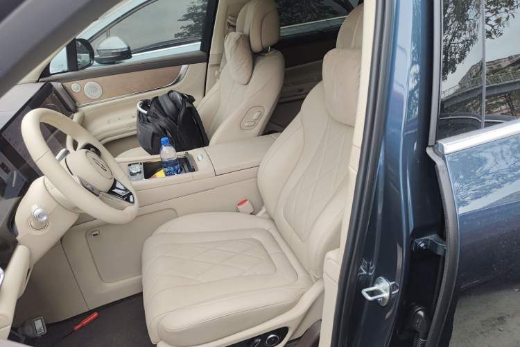 Used Hima AITO M9 2024 Range-Extended Ultra Version 42 kWh 6-Seater Model Left Front Seat