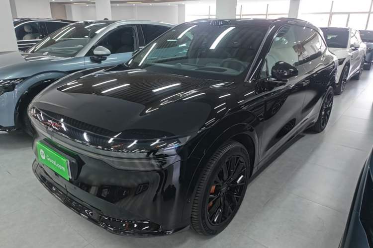 Used Zeekr 7X 2025 100 kWh Long-Range Rear-Wheel Drive with Intelligent Driving Features