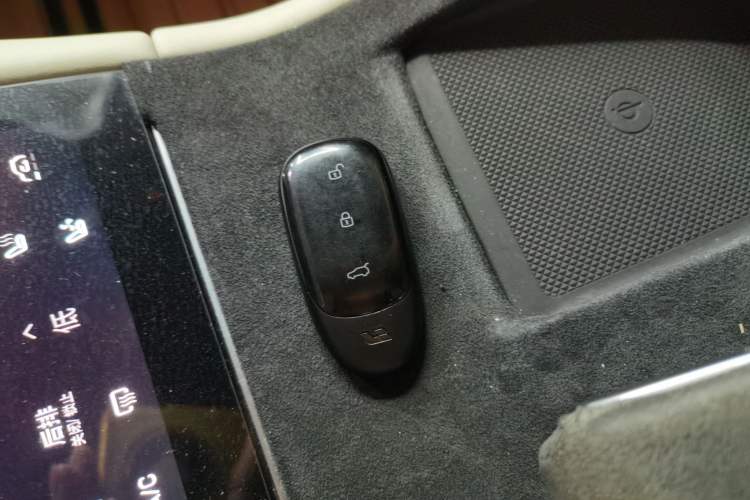 Used Li Auto ONE 2020 Extended-Range 6-Seater Version Vehicle Key