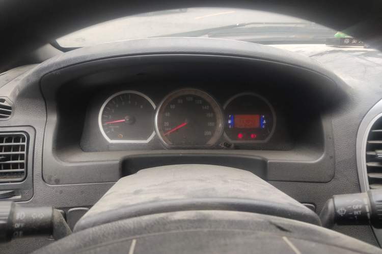 Used FORTHING Lingzhi 2014 M5 Q3 2.0L 7-seat Long-Wheelbase Comfort Version