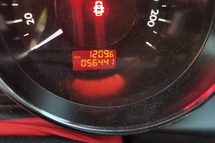 Used Peugeot 3008 2016 2.0L Automatic Trend Edition
