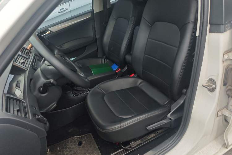 Used Volkswagen Santana 2015 Haval H6 1.6L Automatic Luxury Model Left Front Seat