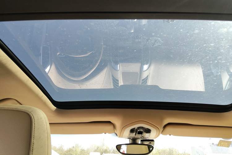 Used Porsche Cayenne  Headliner