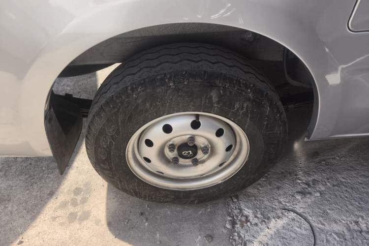 Used CHANGAN KAICHENG Ruixing M60 2023 1.5L GDI Comfort-Class Passenger Vehicle 6/7 Seats Exterior 5