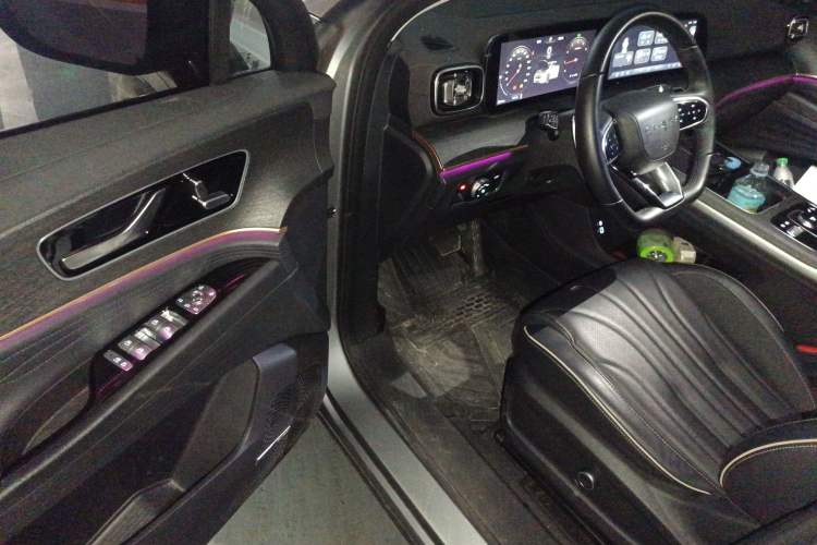 Used Chery Tiggo 9 2023 2.0T Dual-Clutch Two-Wheel Drive Luxury Edition 5 Seats