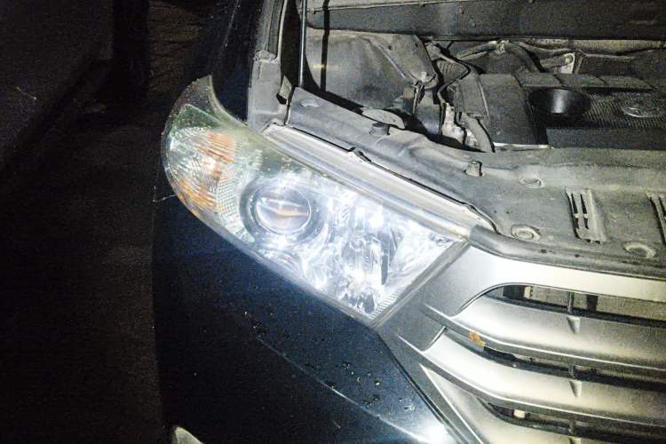 Used Toyota Highlander 2012 2.7L 2WD 5-Seater Elite Edition Right Front Headlight