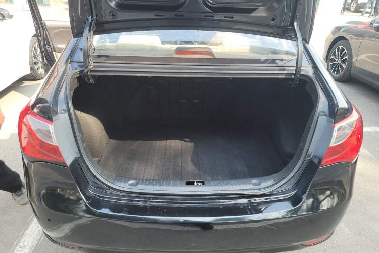 Used Hyundai Celesta 2011 1.6L Automatic Comfort Edition