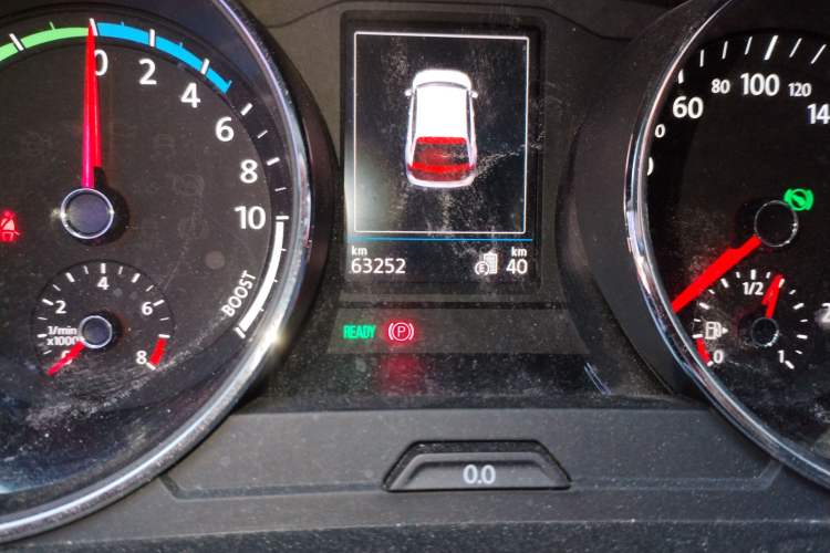 Used Volkswagen Tiguan L New Energy 2019 430 PHEV Hybrid Flagship Model Odometer Close Up