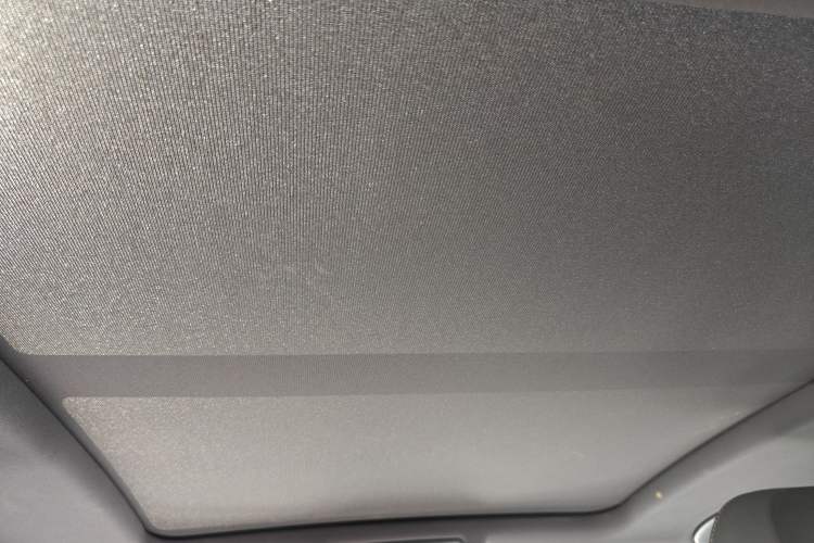 Used Volkswagen T-ROC 2024 300TSI DSG Two-Wheel-Drive Chen Guang Edition Headliner