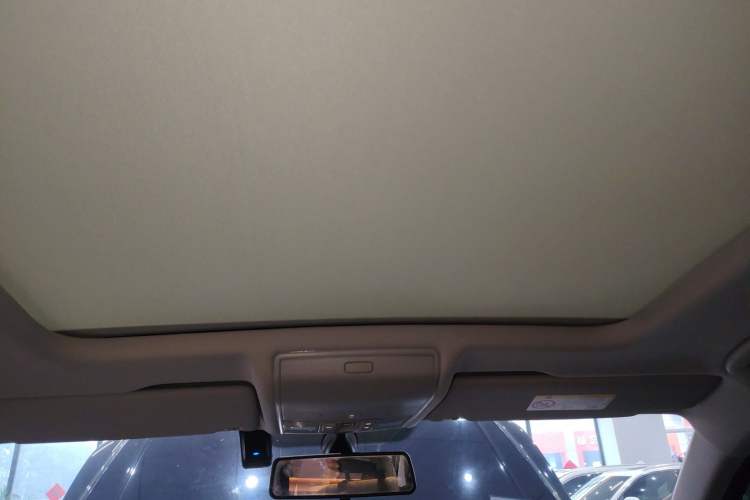 Used Volkswagen Tiguan L 2024 330TSI Automatic Two-Wheel Drive Smart Edition