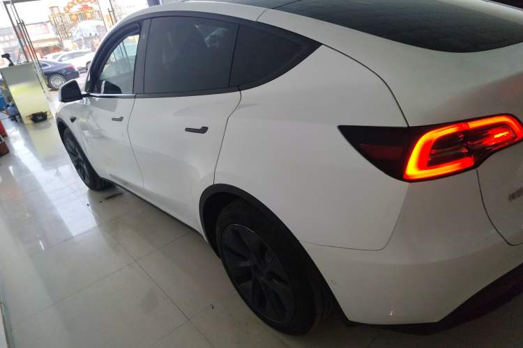 Used Tesla Model Y 2023 Rear-Wheel-Drive Version