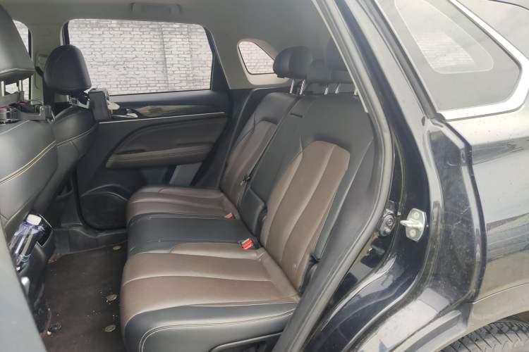 Used GAC Trumpchi GS5 2019 270T Automatic Luxury Edition Left Rear Seat