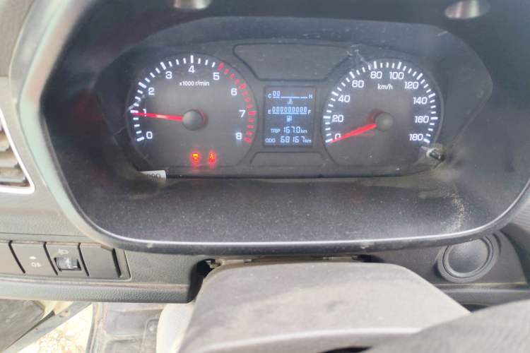 Used Foton Xiangling M 2018 1.2L Semi-承载 Single-Row Rear Single Tire (Cargo) 4W12M1 Odometer Close Up