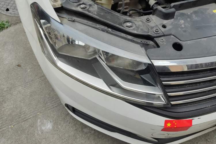 Used Volkswagen Lavida 2019 Lavida Start 1.5L Automatic Trendy Version China VI Standard Right Front Headlight