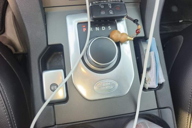 Used Land Rover Discovery 2016 3.0 SC Obsidian Black Heritage Edition HSE