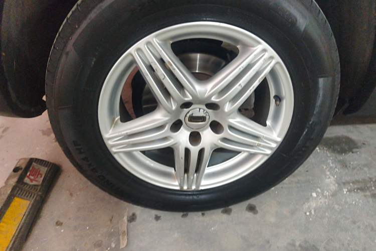 Used Qoros 5 2018 Revised Version 1.6T Automatic Leading Edition
