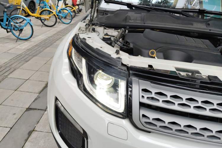 Used Land Rover Range Rover Evoque 2018 240PS PURE Style Edition