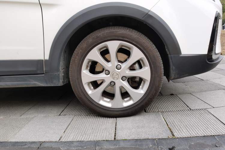 Used BAIC New Energy EC5 2019 New Style Edition Right Front Wheel Hub