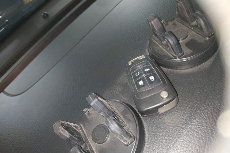 Used Buick GL8 2018 28T Comfort Model China VI Standard Vehicle Key