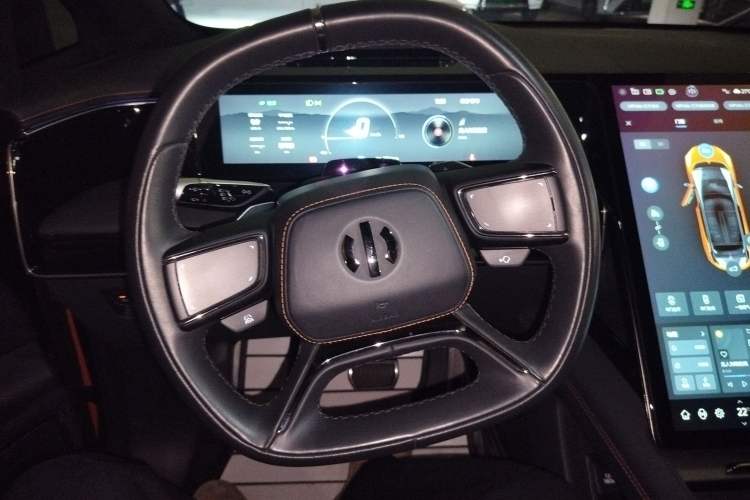 Used HiPhi X 2021 Flagship Edition 6-Seater Steering Wheel