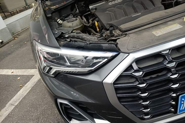Used Audi Q3 2019 40 TFSI Fashion Dynamic Model