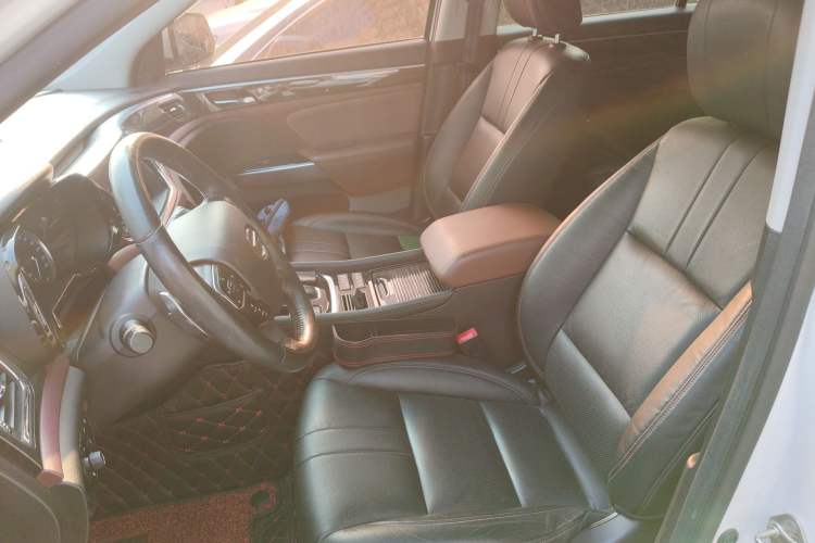 Used GAC Trumpchi GS8 2017 320T Two-Wheel Drive Luxury Smart Connectivity Version (7 Seats) Left Front Seat