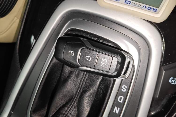 Used Ford Edge 2016 EcoBoost 245 Two-Wheel-Drive Titanium 7-Seater